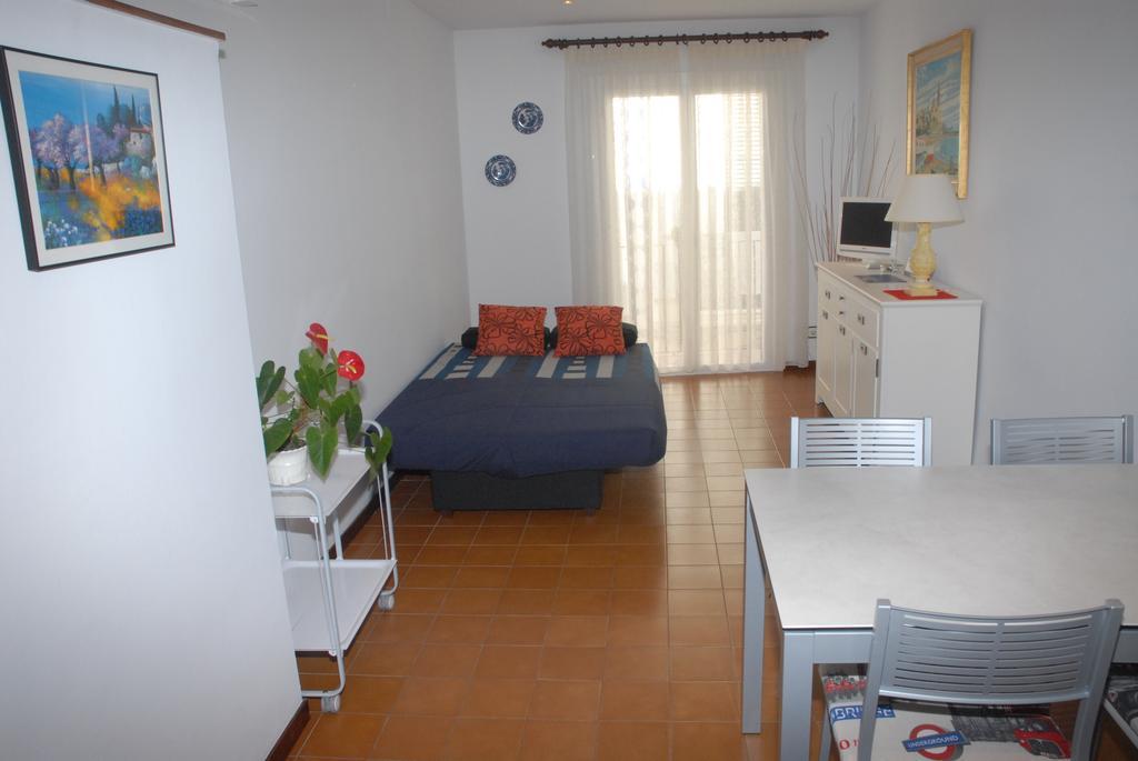Apartaments Bonaventura 7 Σίτζες Εξωτερικό φωτογραφία